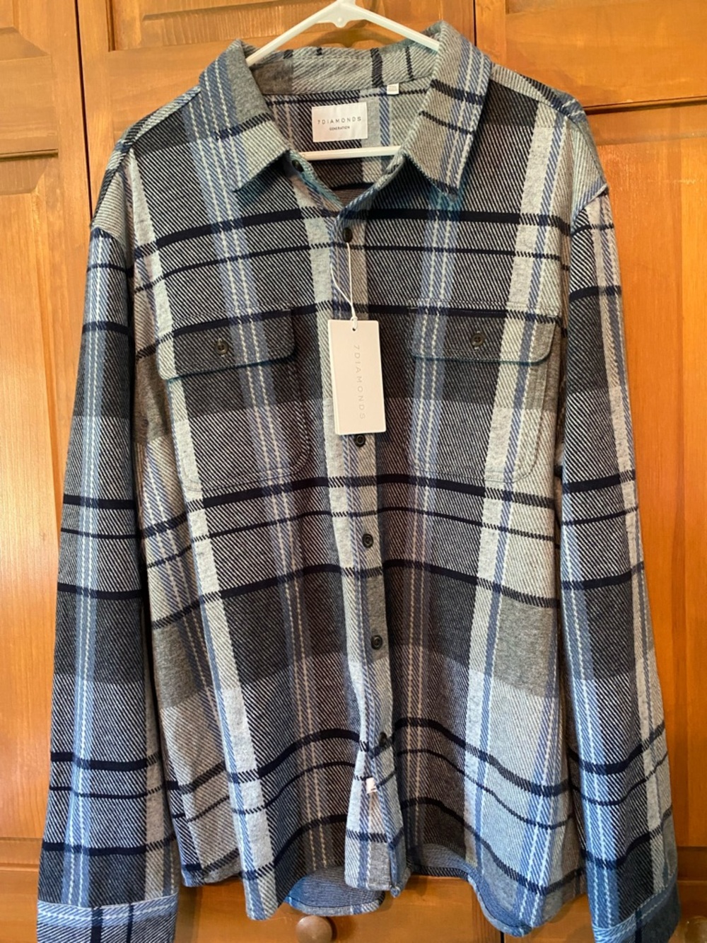 7 Diamonds Men's Blue and Gray Plaid Shacket NWT